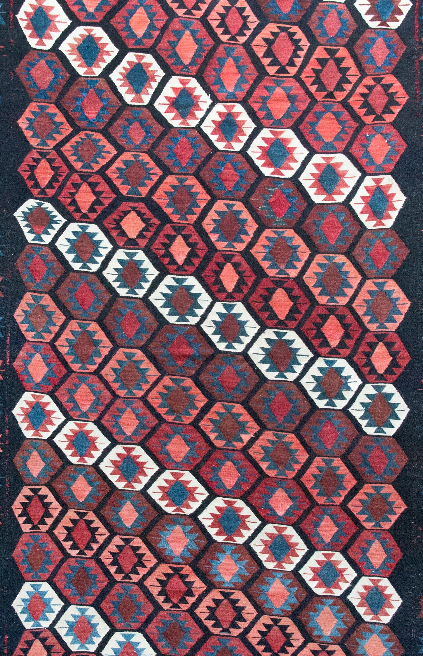 Early 20th Century Persian Ersin Kilim Rug For Sale