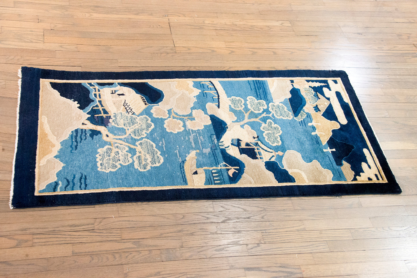 Early 20th Century Chinese Art Deco Chris Rug For Sale