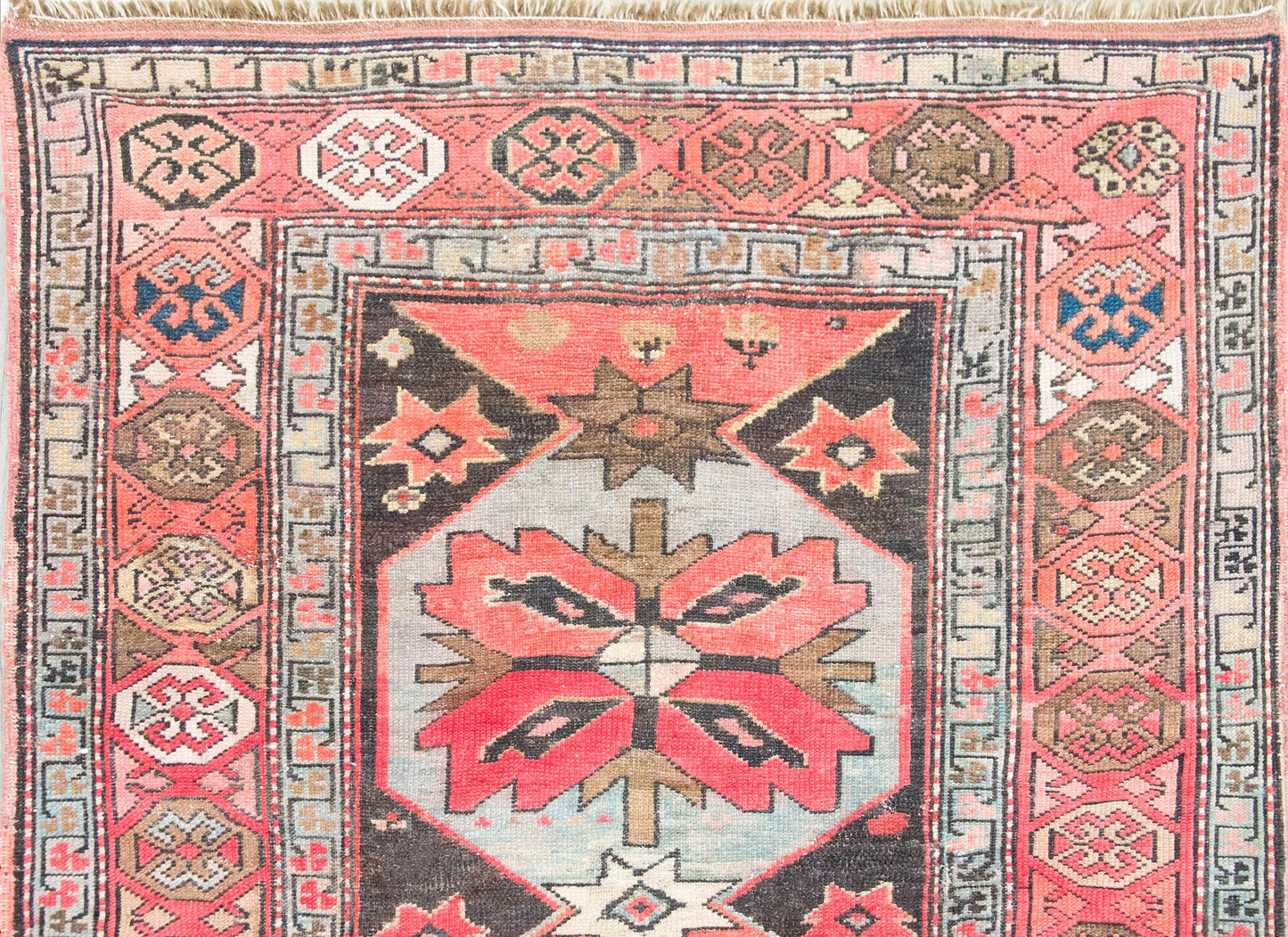 Early 20th Century Persian Kazak Rug For Sale