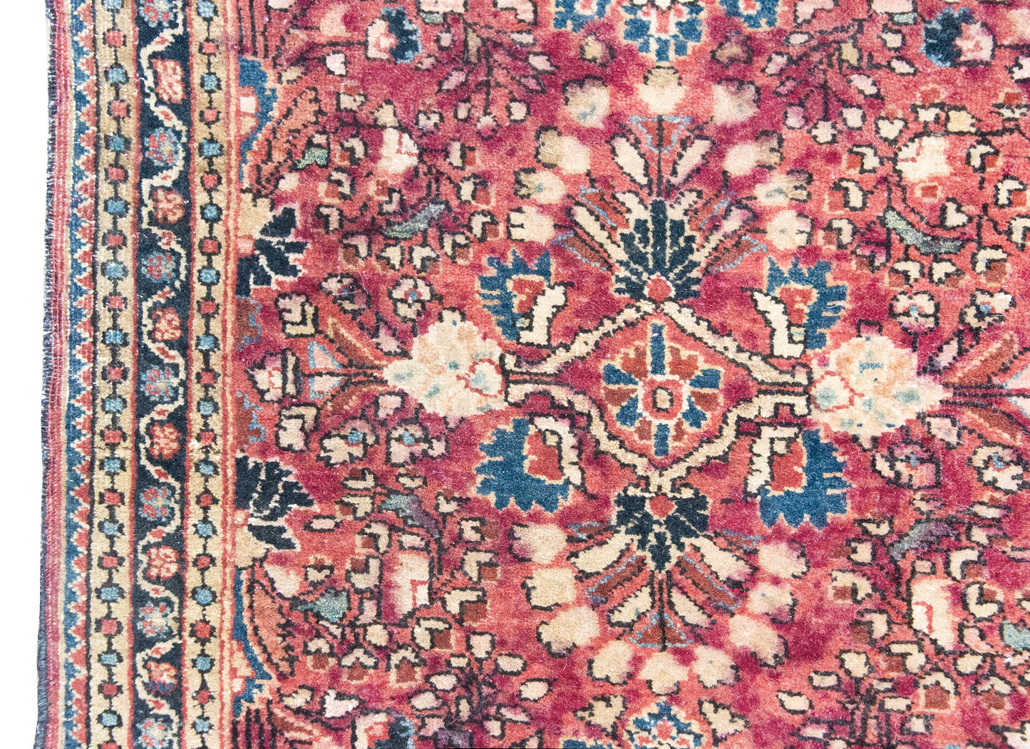 Early 20th Century Persian Sarouk Rug For Sale