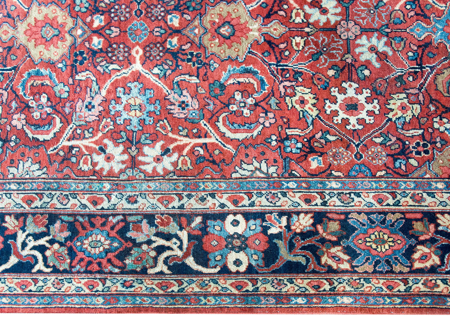 Early 20th Century Persian Sultanabad Rug For Sale