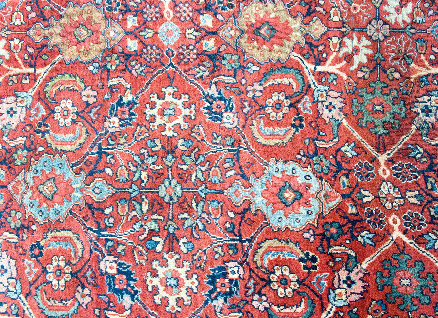 Early 20th Century Persian Sultanabad Rug For Sale