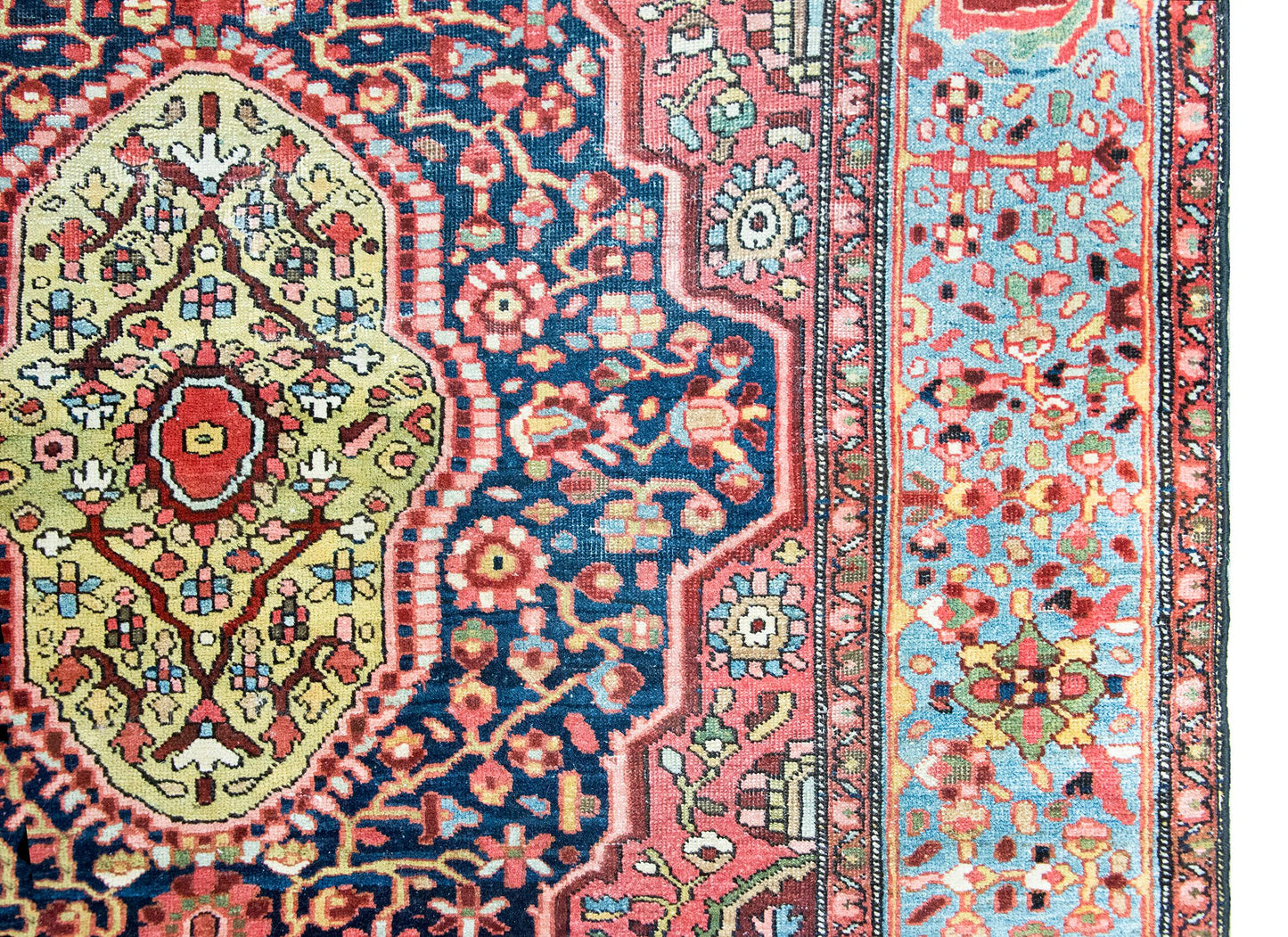 Early 20th Century Persian Sarouk Farahan Rug For Sale