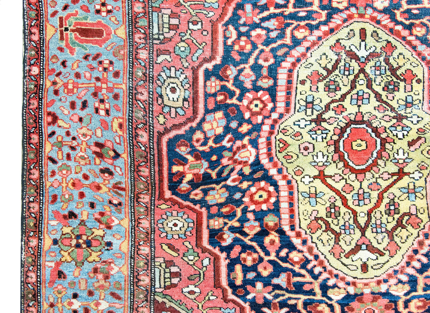 Early 20th Century Persian Sarouk Farahan Rug For Sale