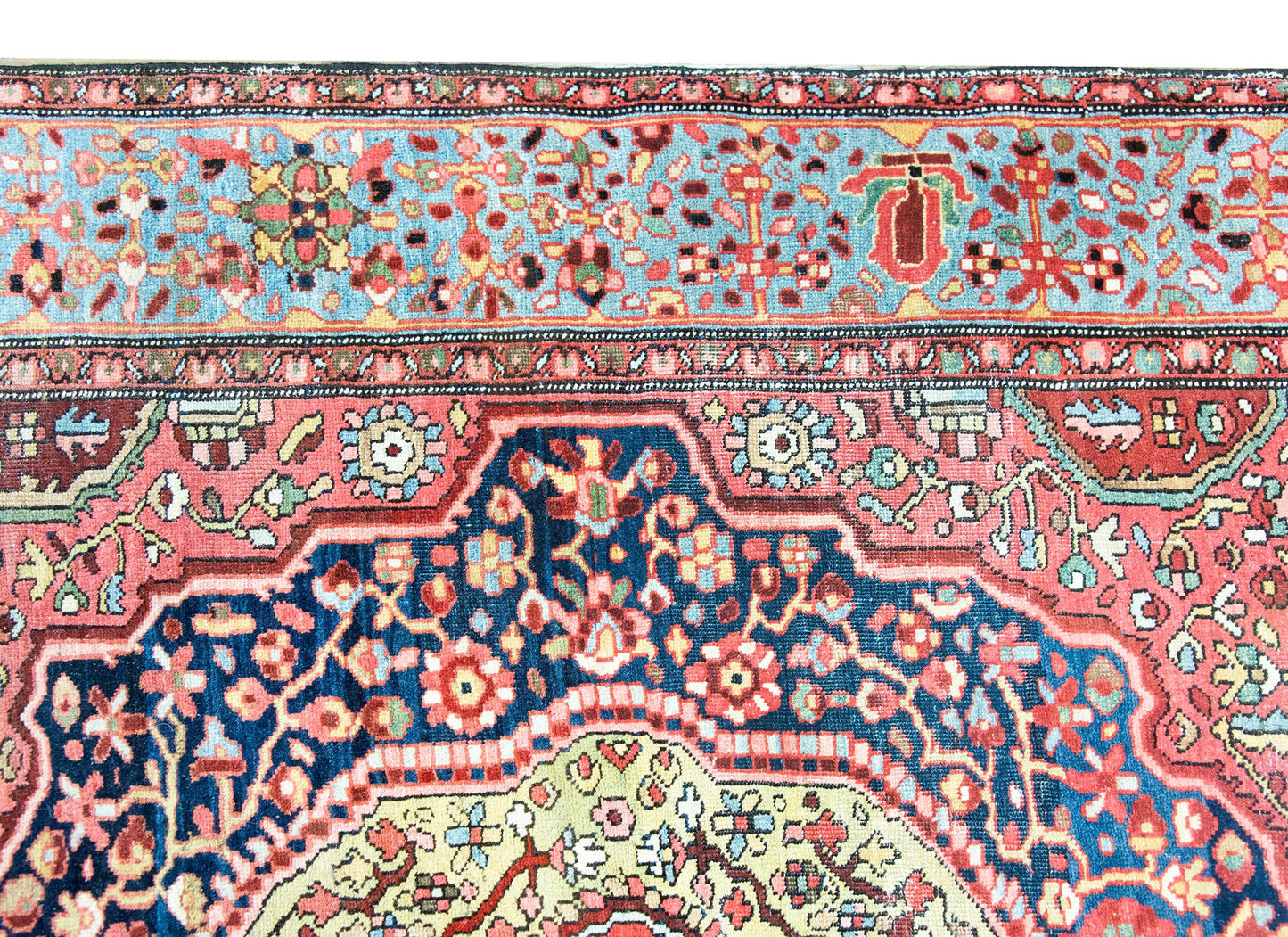 Early 20th Century Persian Sarouk Farahan Rug For Sale