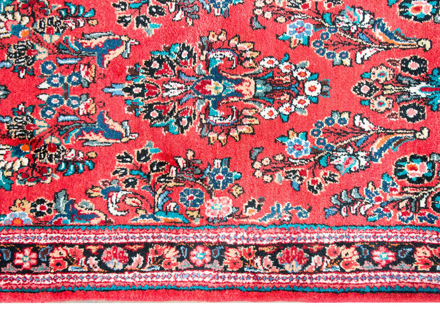 Early 20th Century Sarouk Runer For Sale