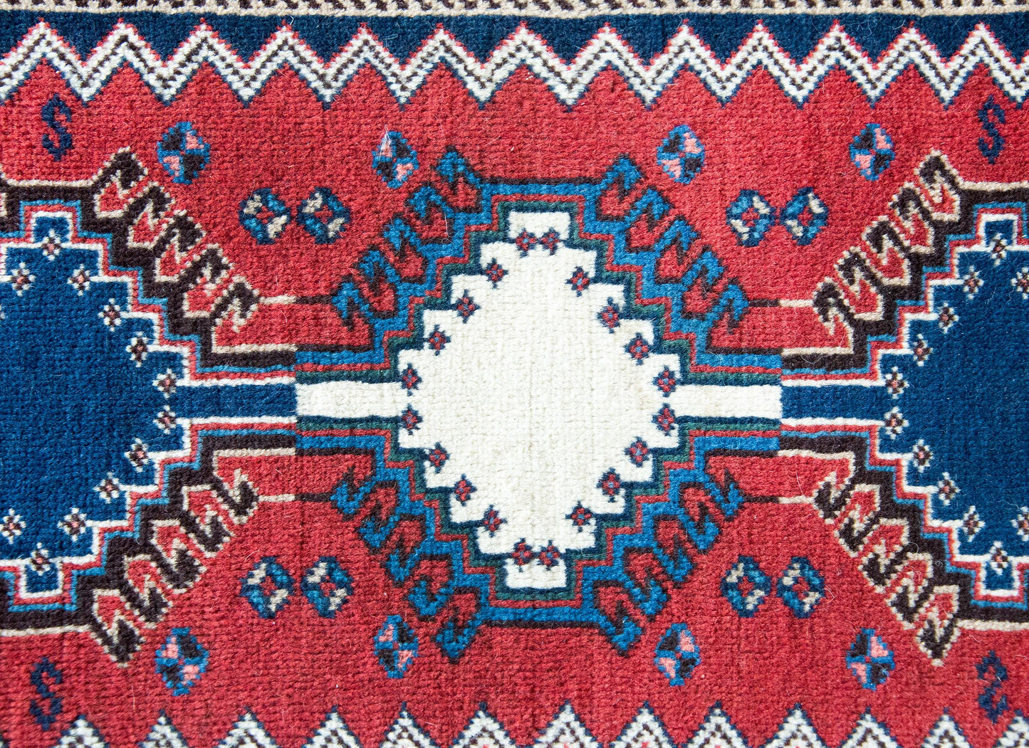 Mid-20th Century Persian Yallameh Rug For Sale