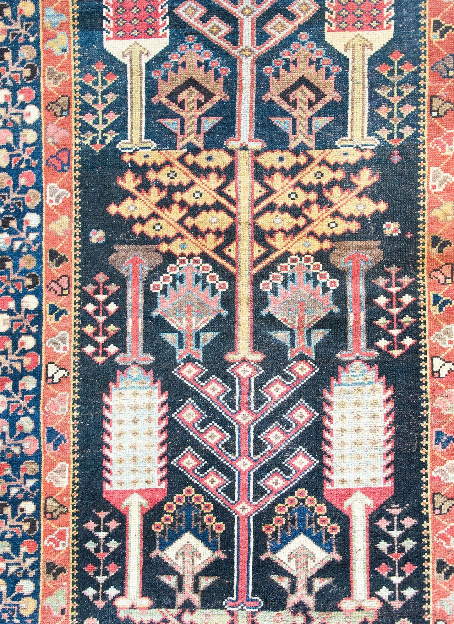 EArly 20th Century Persian Bakhtiari Rug For Sale