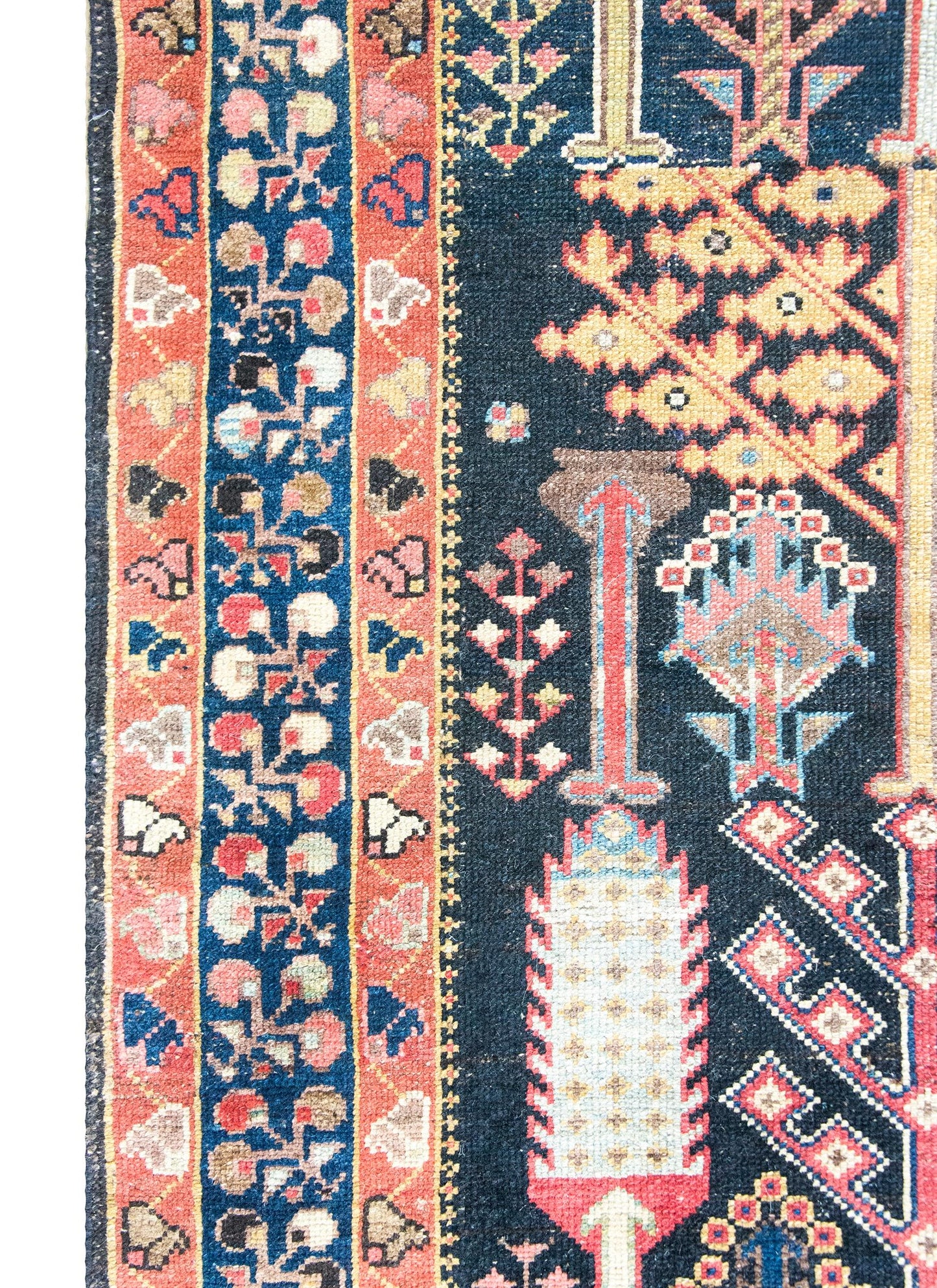 EArly 20th Century Persian Bakhtiari Rug For Sale