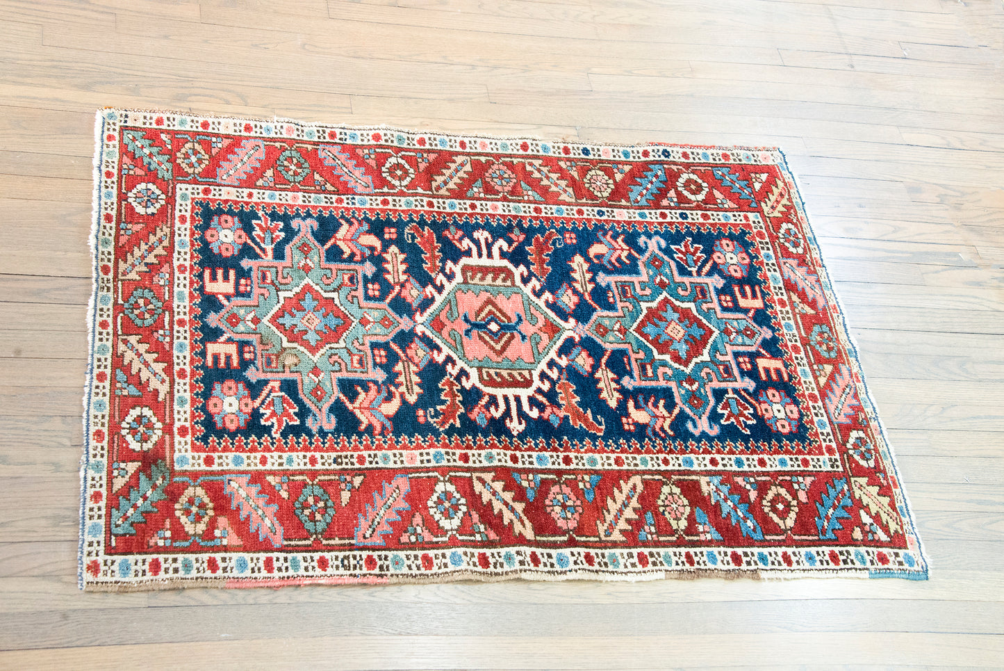 Early 20th Century Persian Heriz Rug For Sale