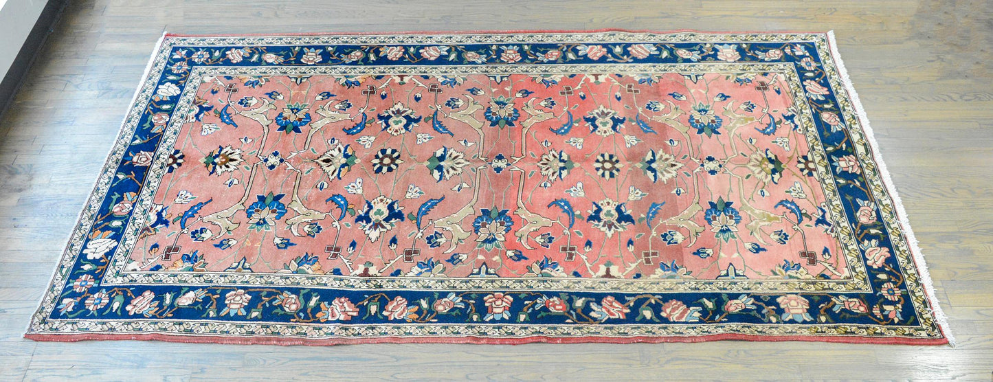 Outstanding Early 20th Century Lilihan Rug For Sale