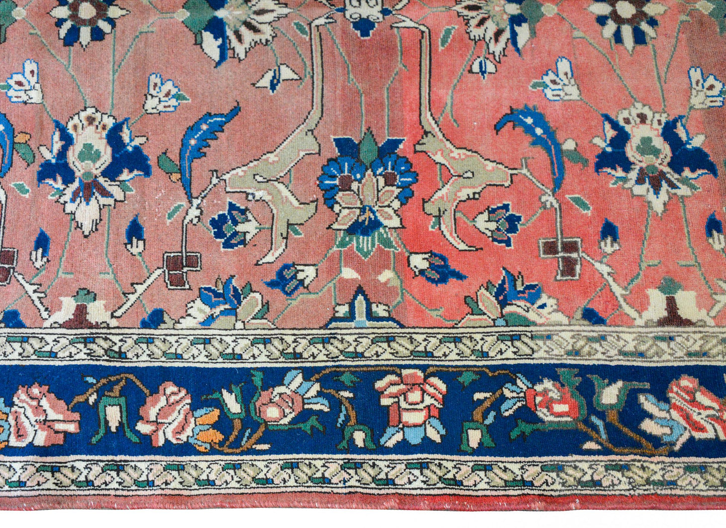 Outstanding Early 20th Century Lilihan Rug For Sale