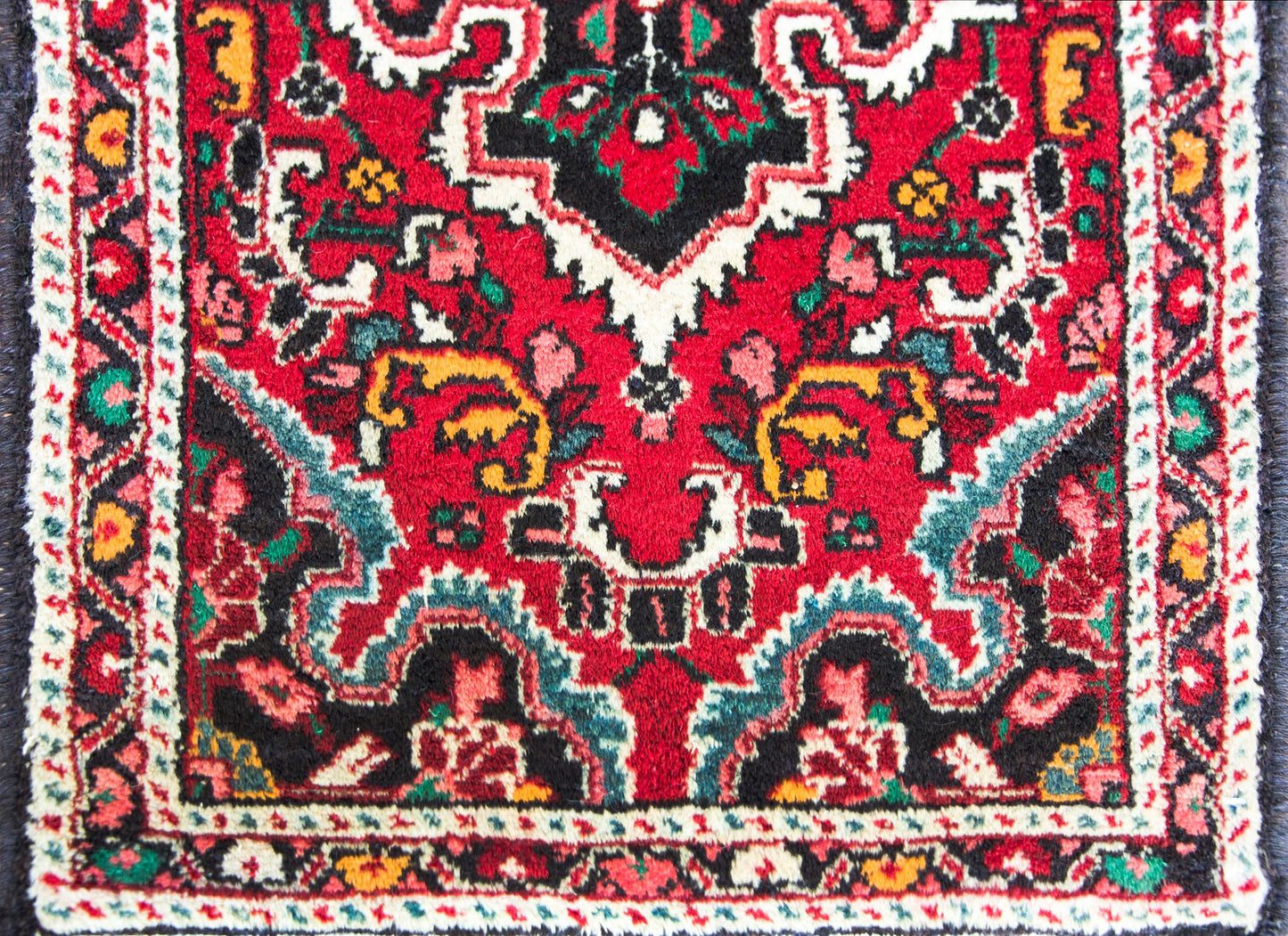 Early 20th Century Persian Hamadan Rug For Sale