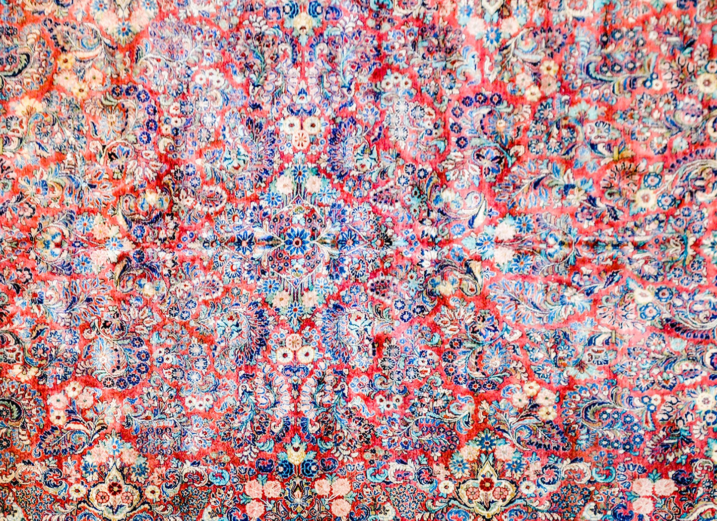 Fantastic Early 20th Century Antique Sarouk Rug For Sale