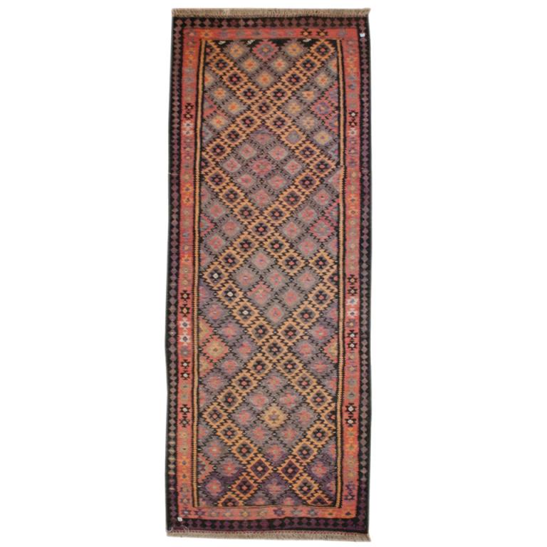 Early 20th Century Persian Qazvin Kilim For Sale
