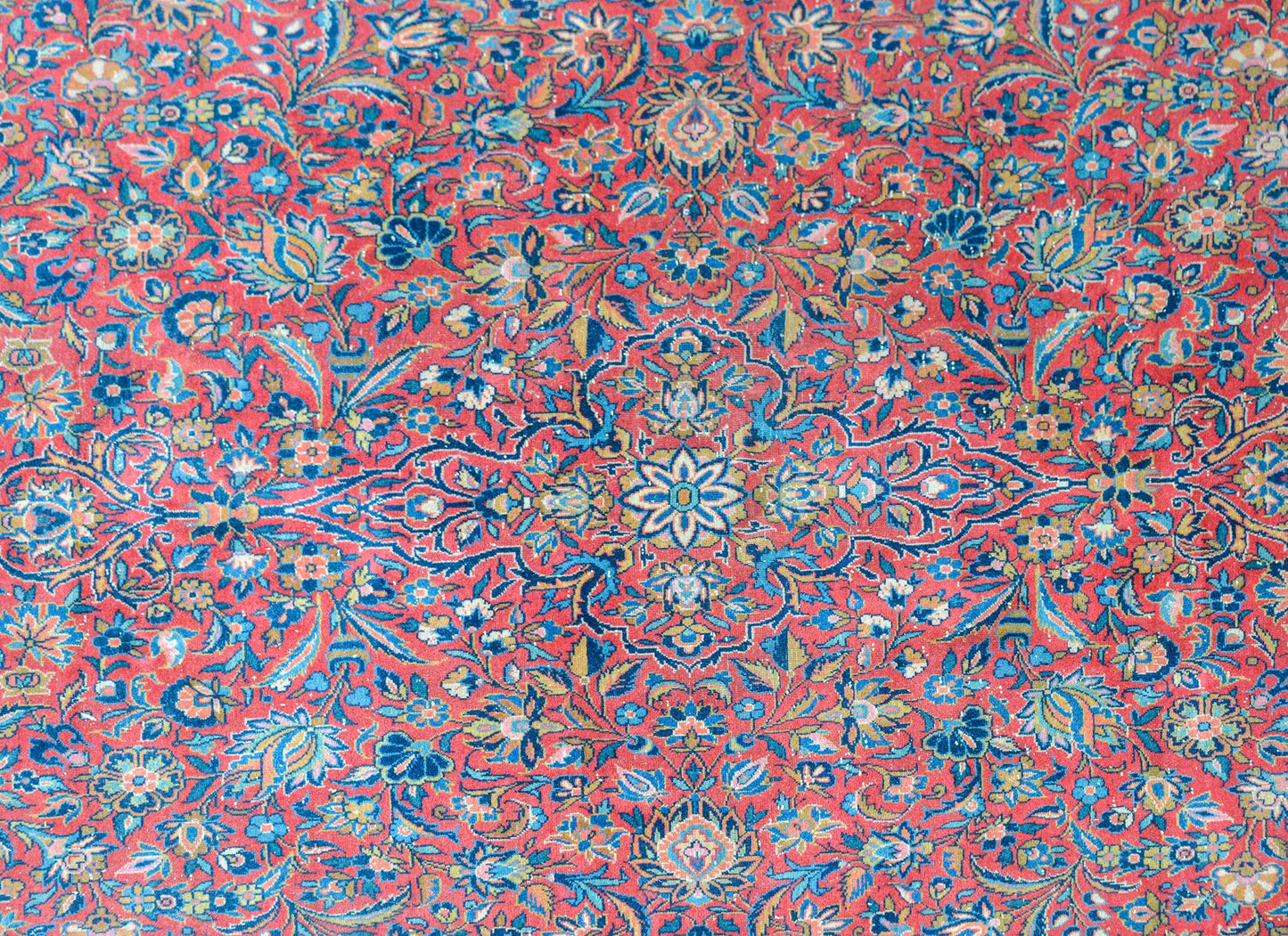 Early 20th Century Persian Kashan Rug For Sale