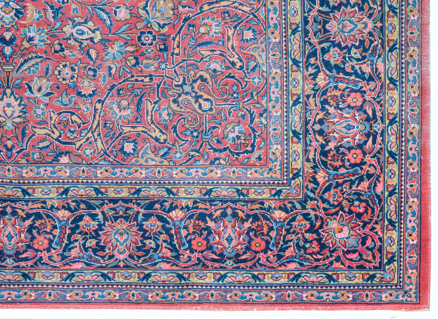 Early 20th Century Persian Kashan Rug For Sale