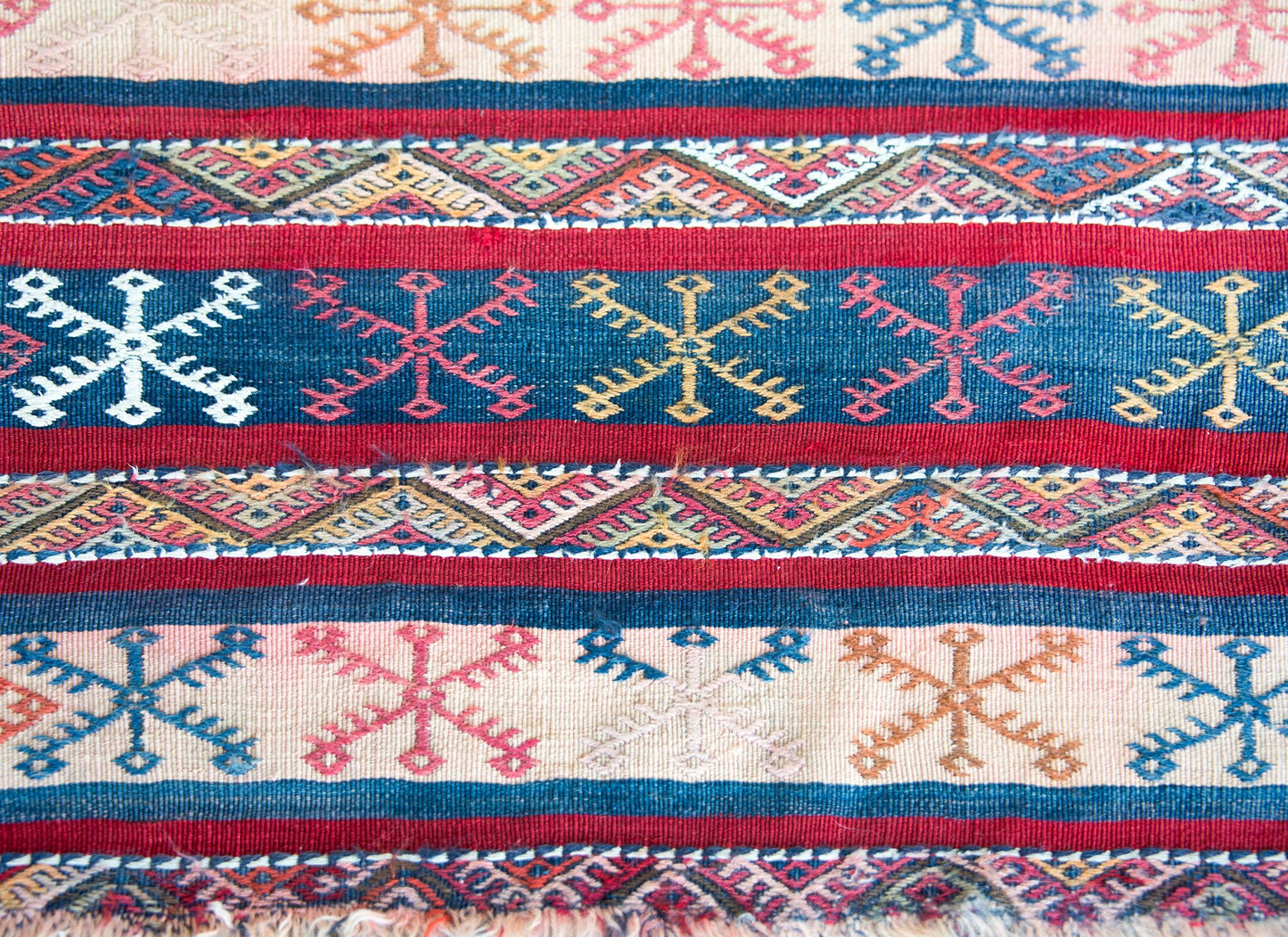 Vintage Moroccan Kilim Rug For Sale