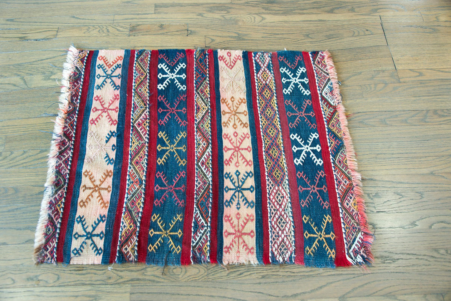 Vintage Moroccan Kilim Rug For Sale