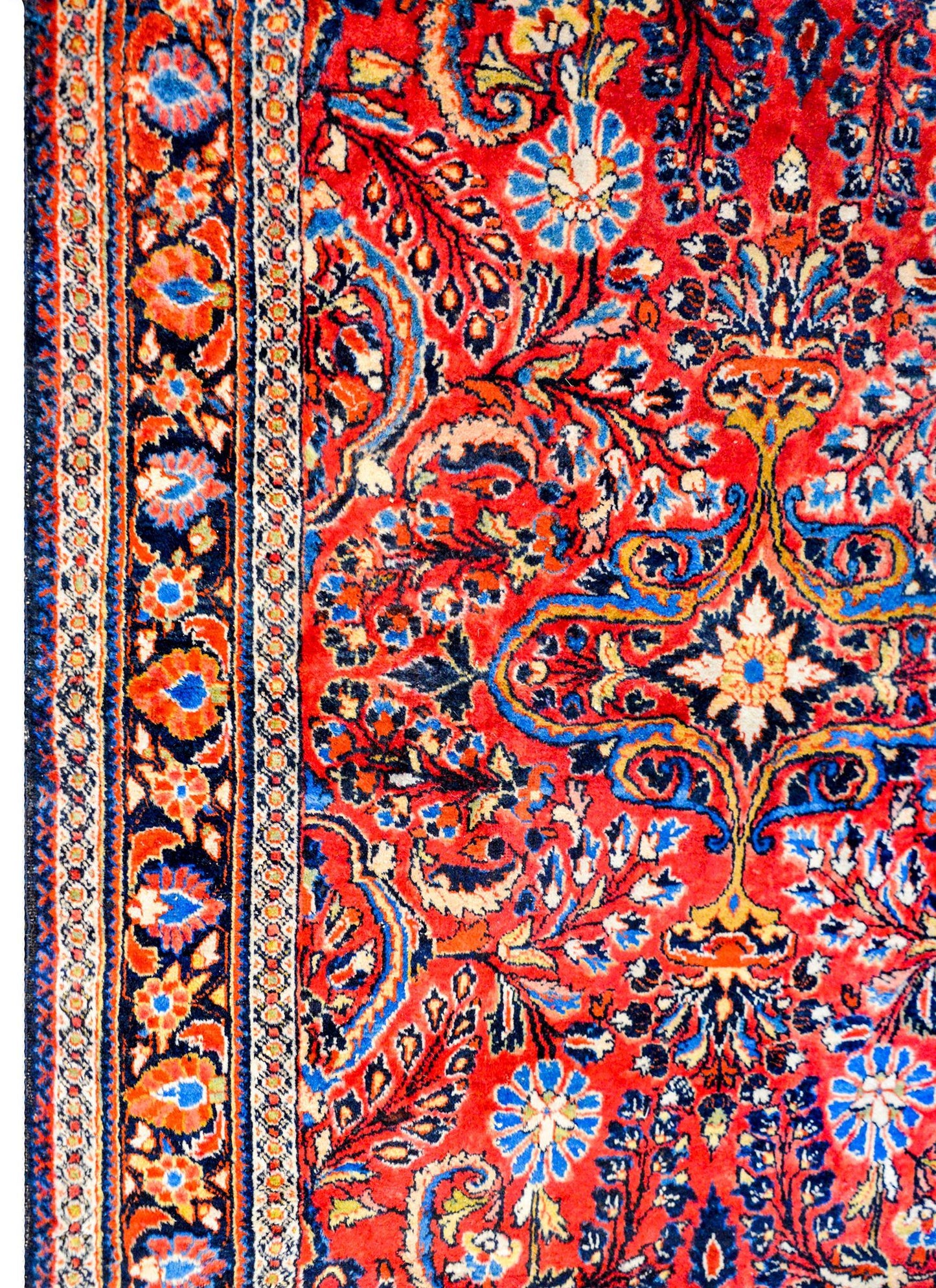 Beautiful Early 20th Century Lilihan Rug For Sale