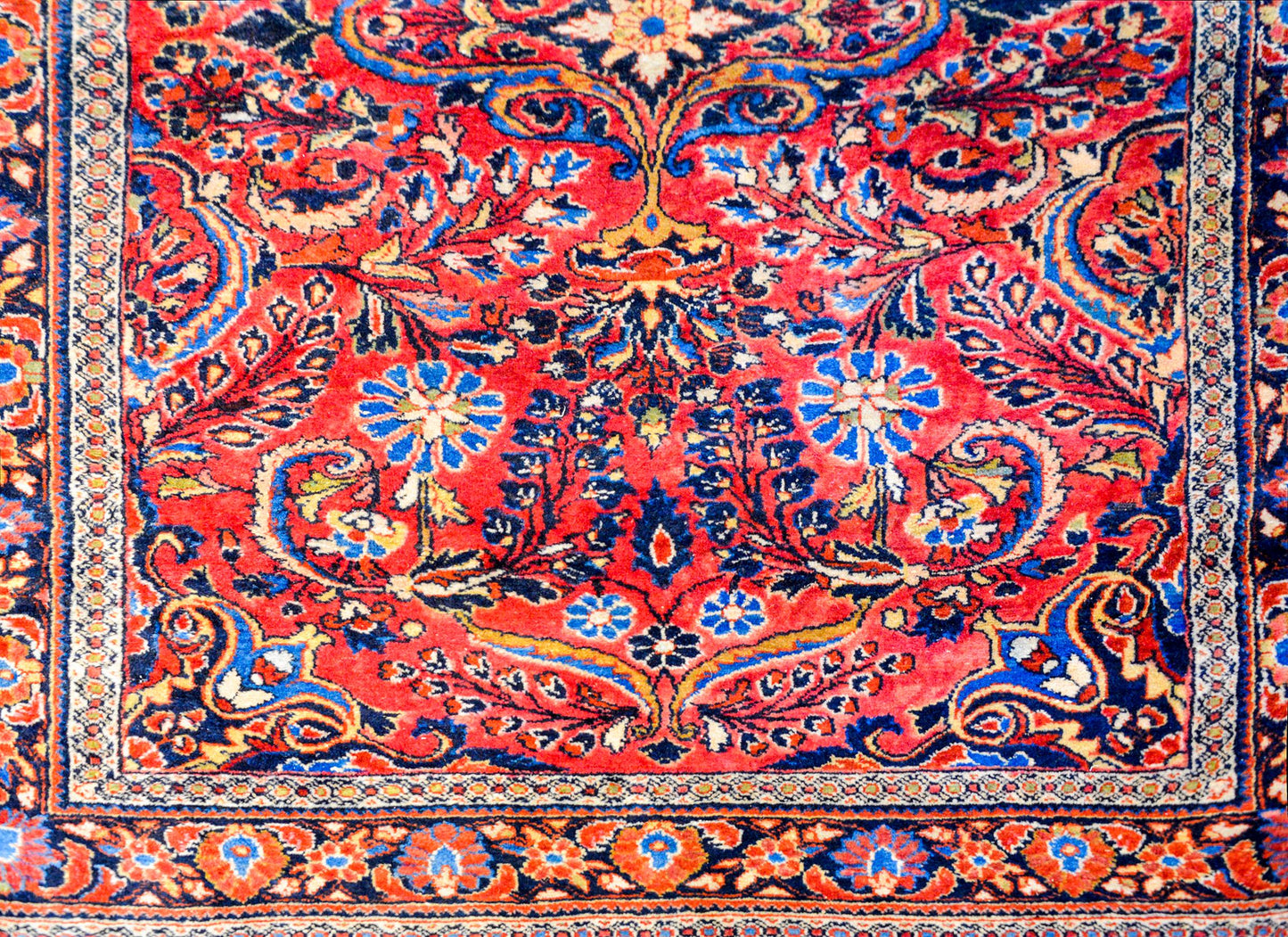 Beautiful Early 20th Century Lilihan Rug For Sale