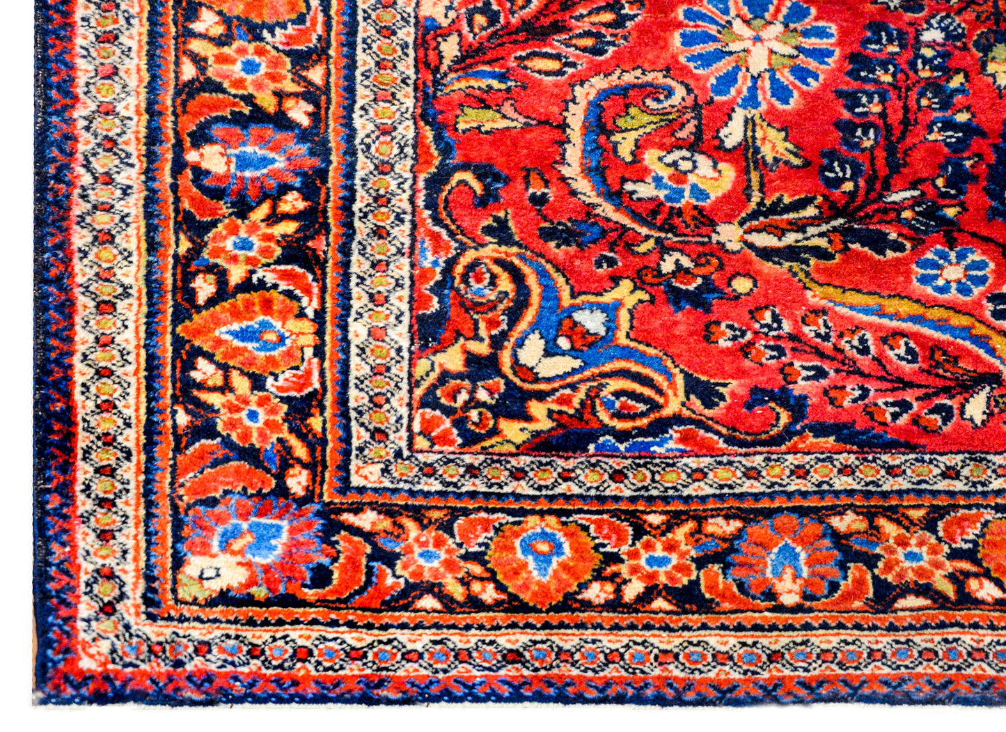 Beautiful Early 20th Century Lilihan Rug For Sale