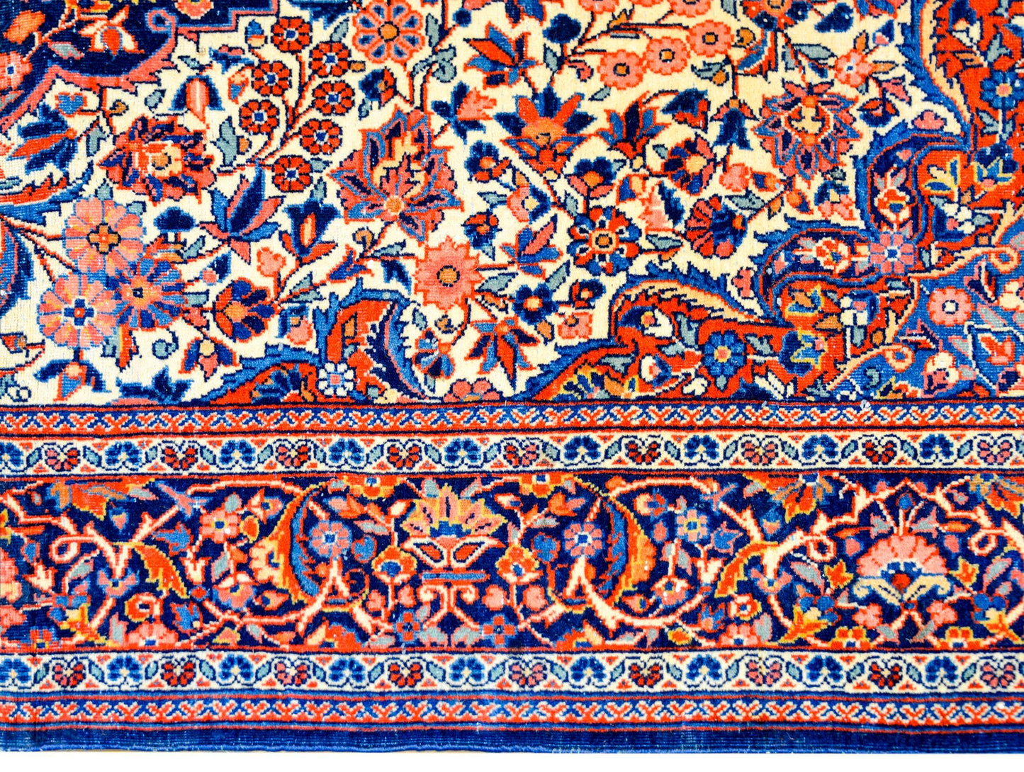 Exceptional Early 20th Century Kashan Rug For Sale