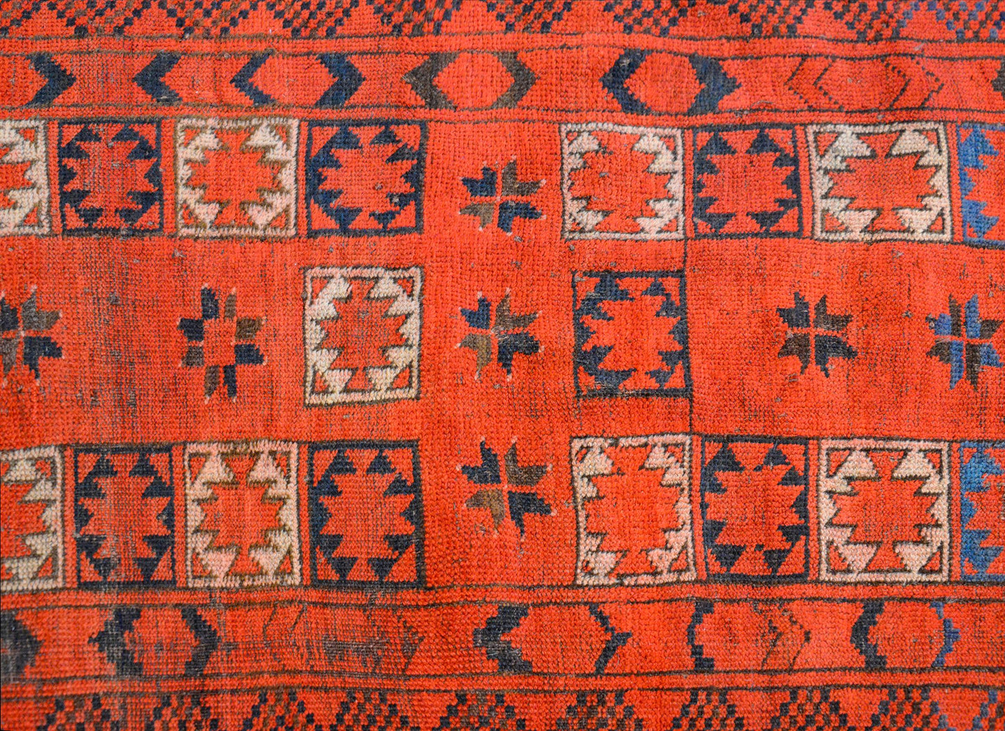 Gorgeous Early 20th Century Ersari Rug For Sale