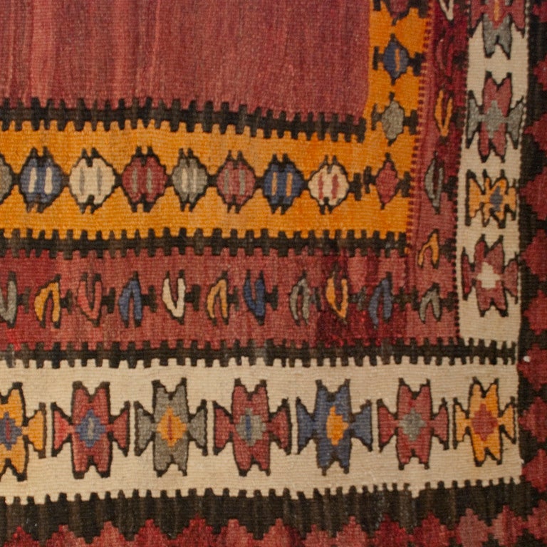 Early 20th Century Zarand Kilim Carpet Runner For Sale