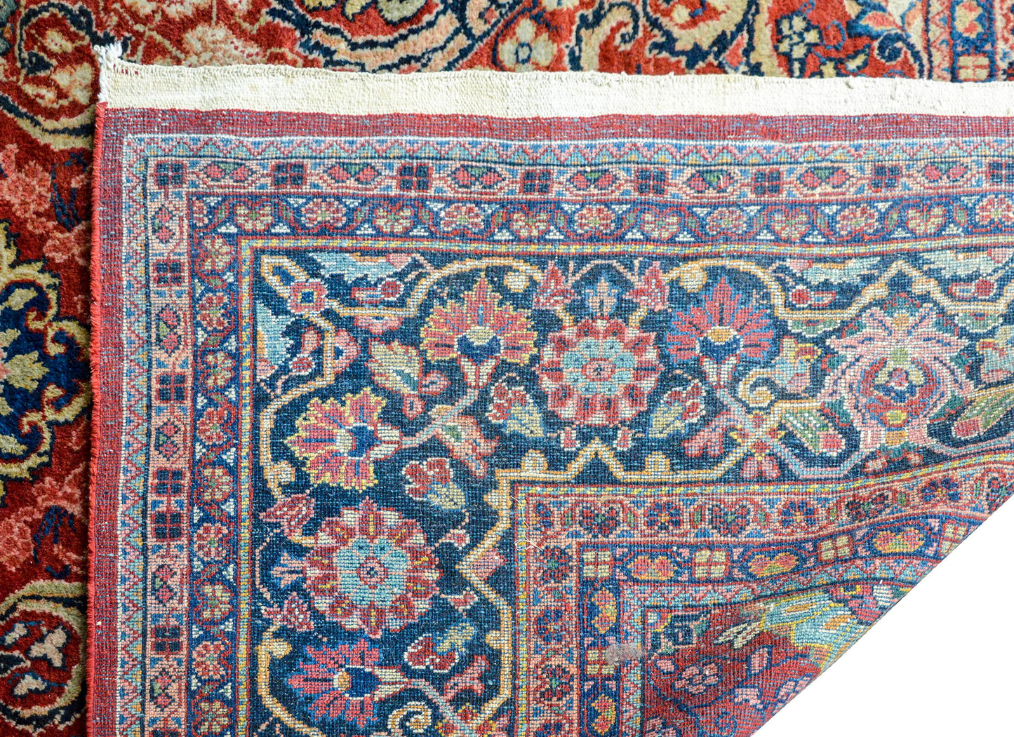 Early 20th Century Sarouk Mahal For Sale