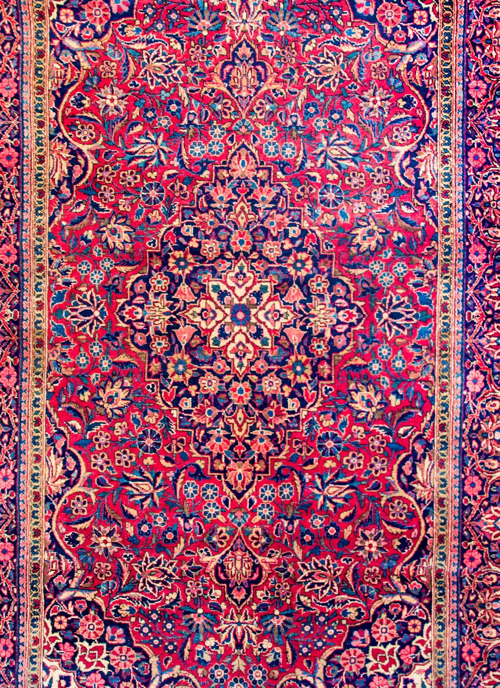 Early 20th Century Kashan Rug For Sale