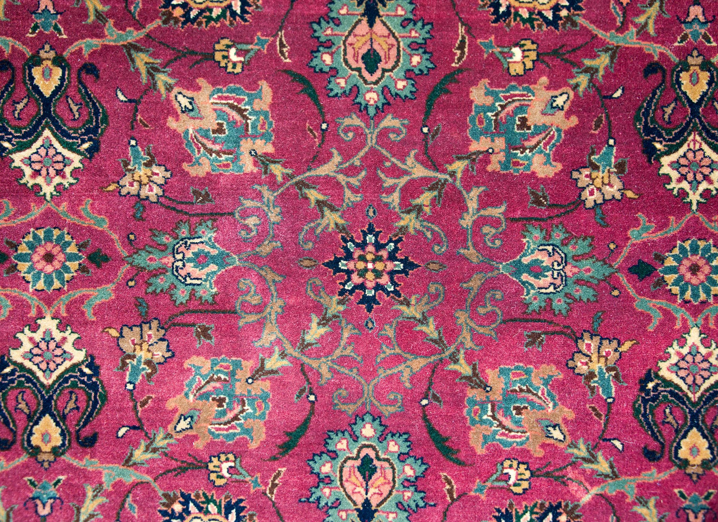 Late 20th Century Pakistani Tabriz Rug For Sale
