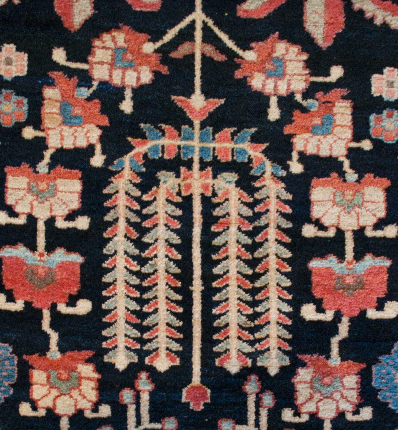 Unique Early 20th Century Sarouk Rug For Sale