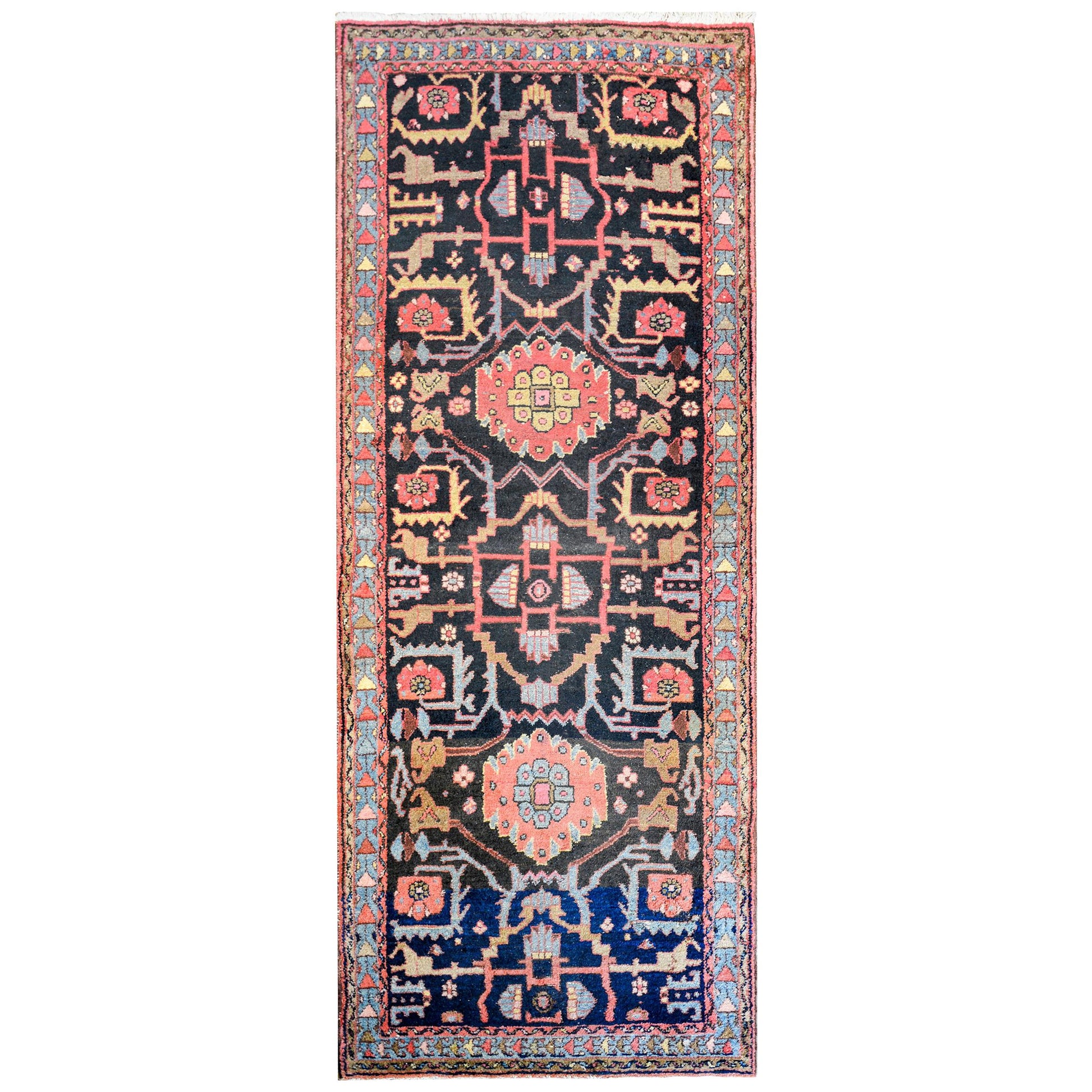 Early 20th Century Hamadan Rug For Sale
