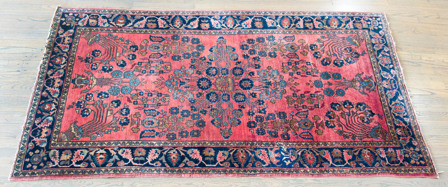 Early 20th Century Persian Sarouk Rug For Sale