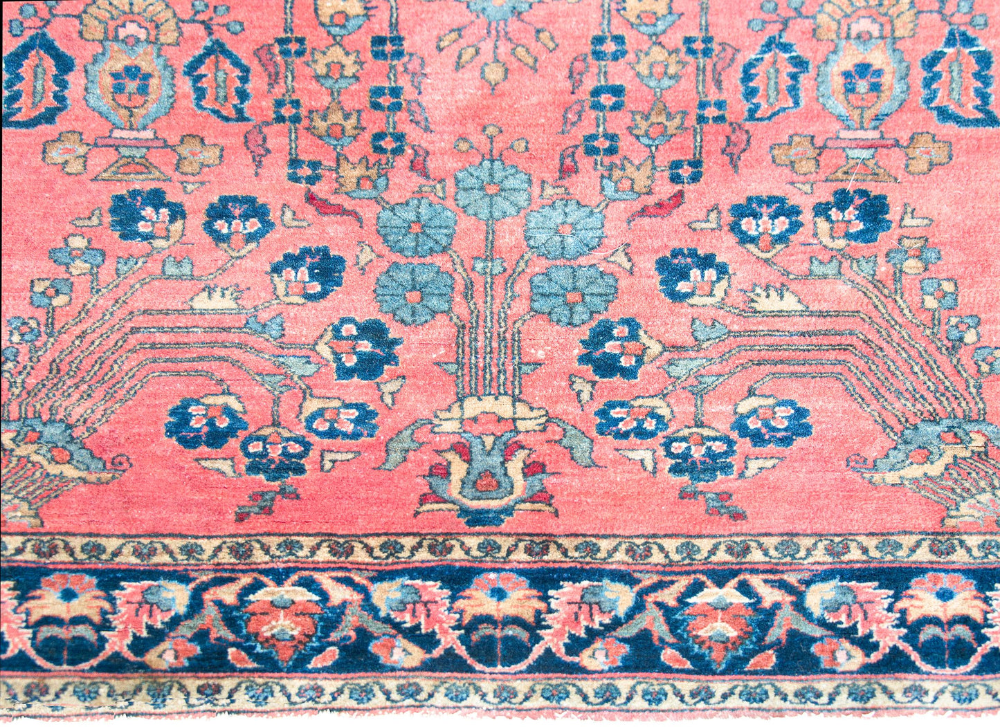 Early 20th Century Persian Sarouk Rug For Sale