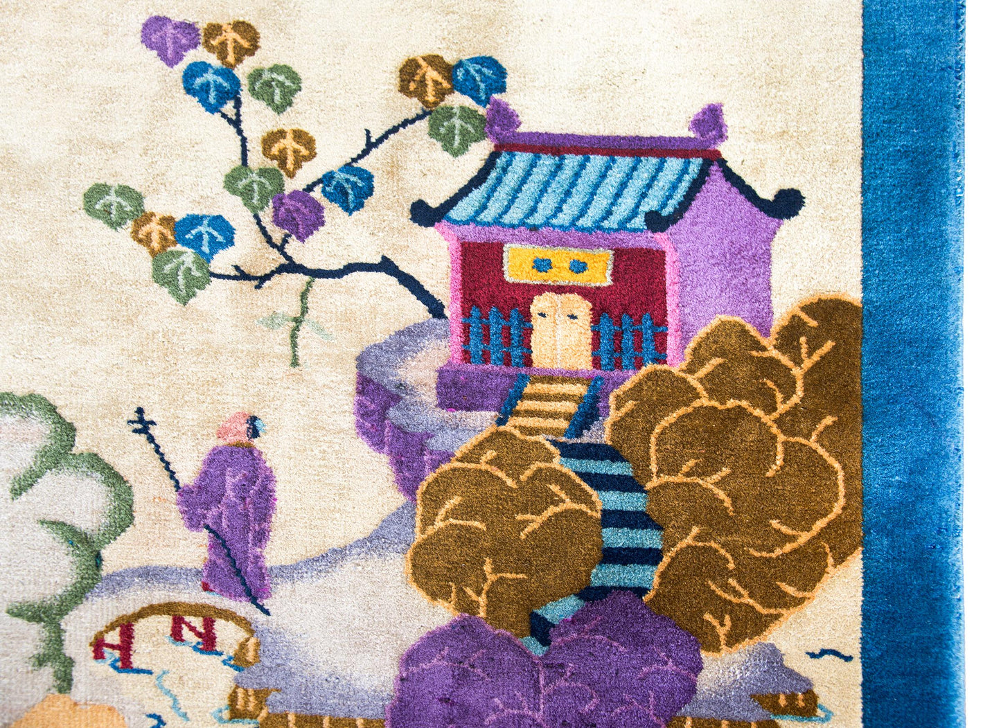 Early 20th Century Chinese Pictorial Art Deco Rug For Sale