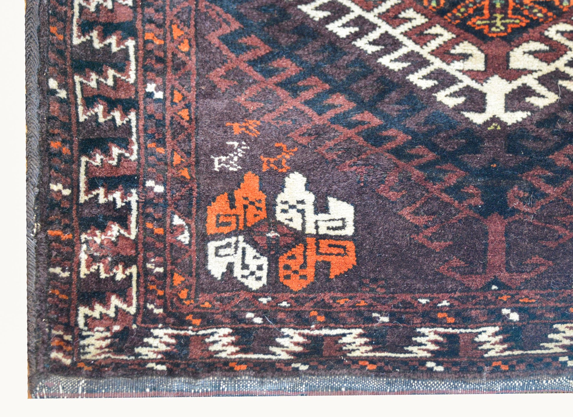 Early 20th Century Baluch Saddle Bag Rug For Sale