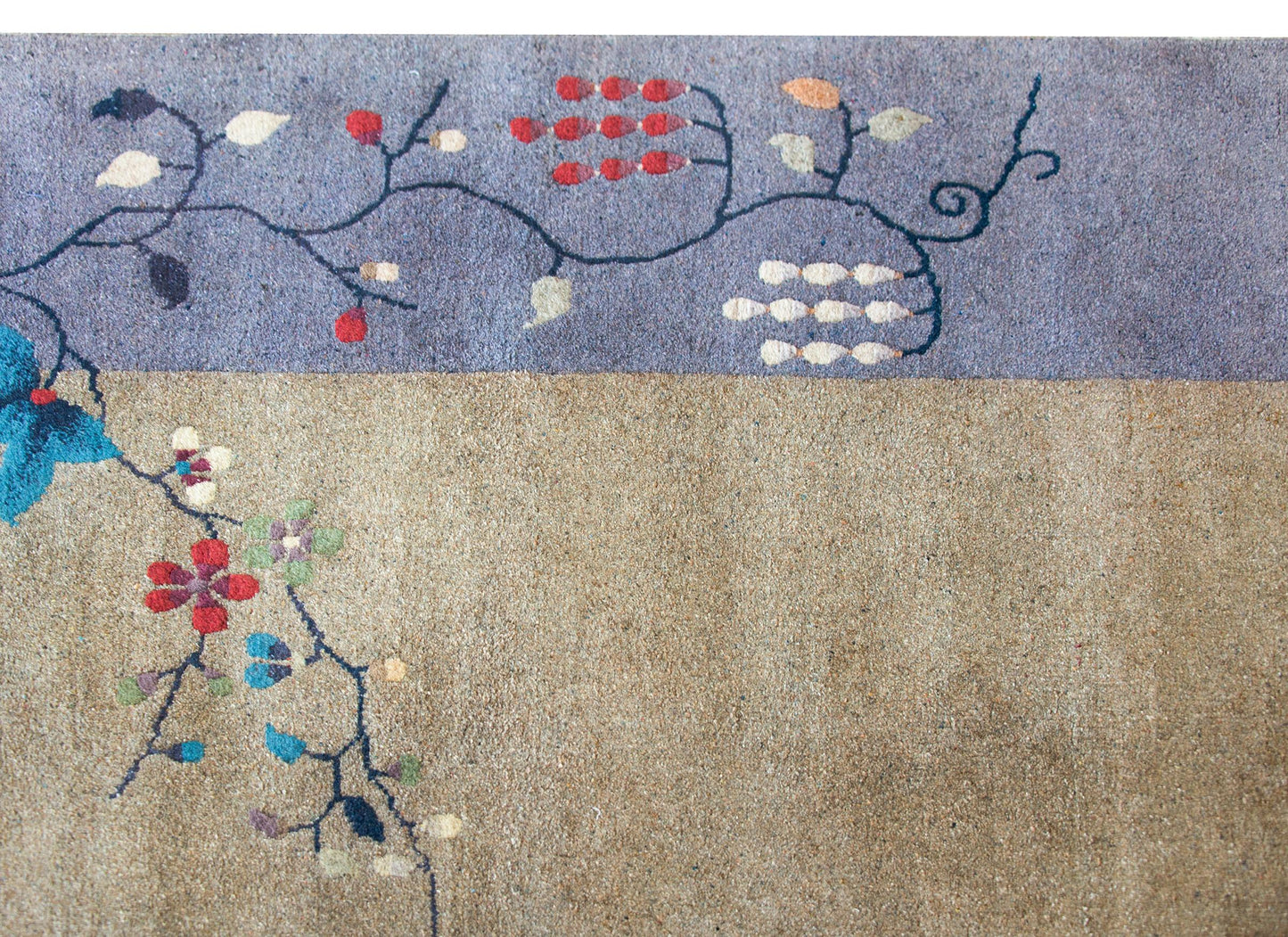 Early 20th Century Chinese Art Deco Rug For Sale