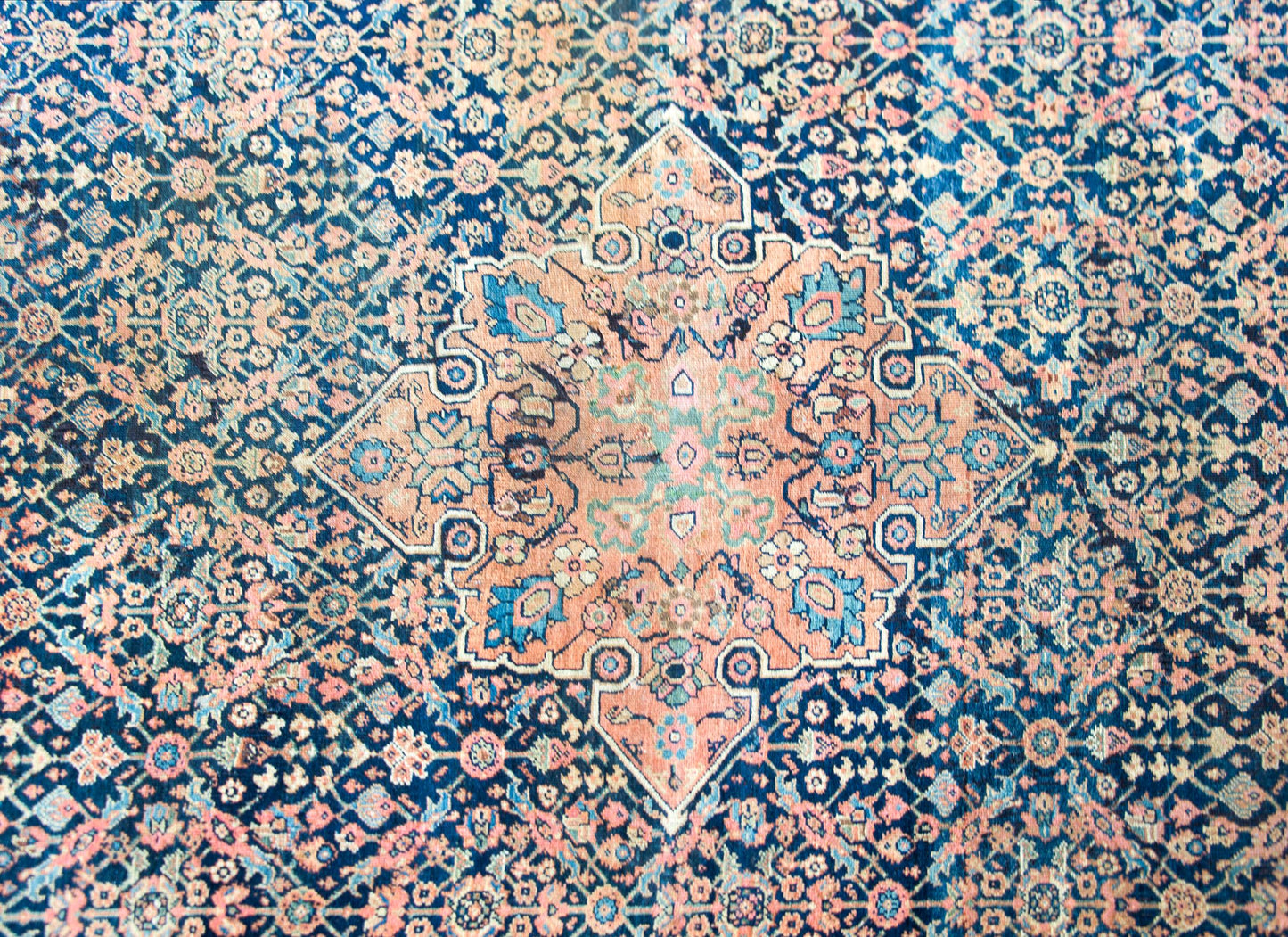 Early 20th Century Persian Sarouk Farahan For Sale