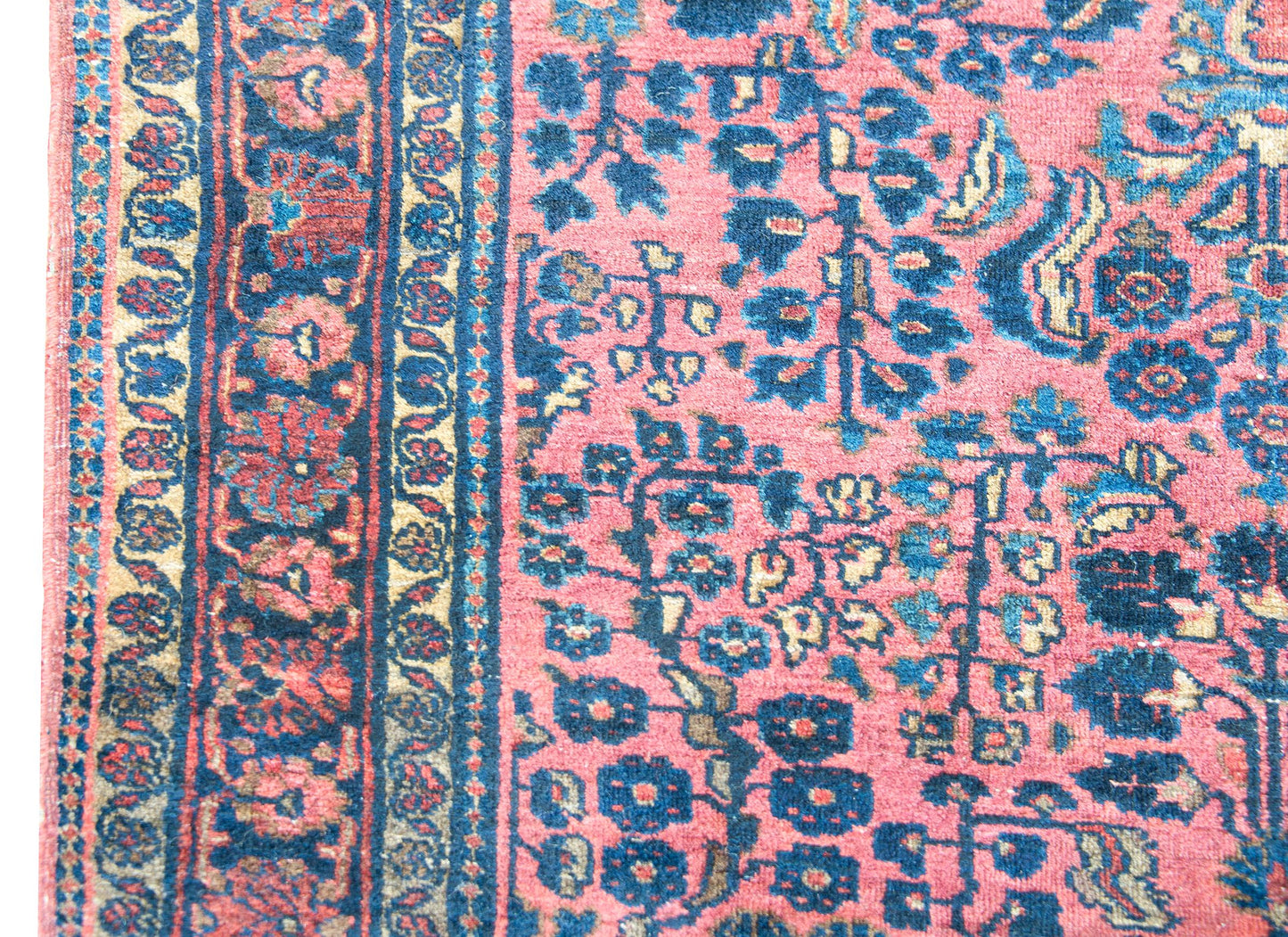 Early 20th Century Persian Sarouk Rug For Sale
