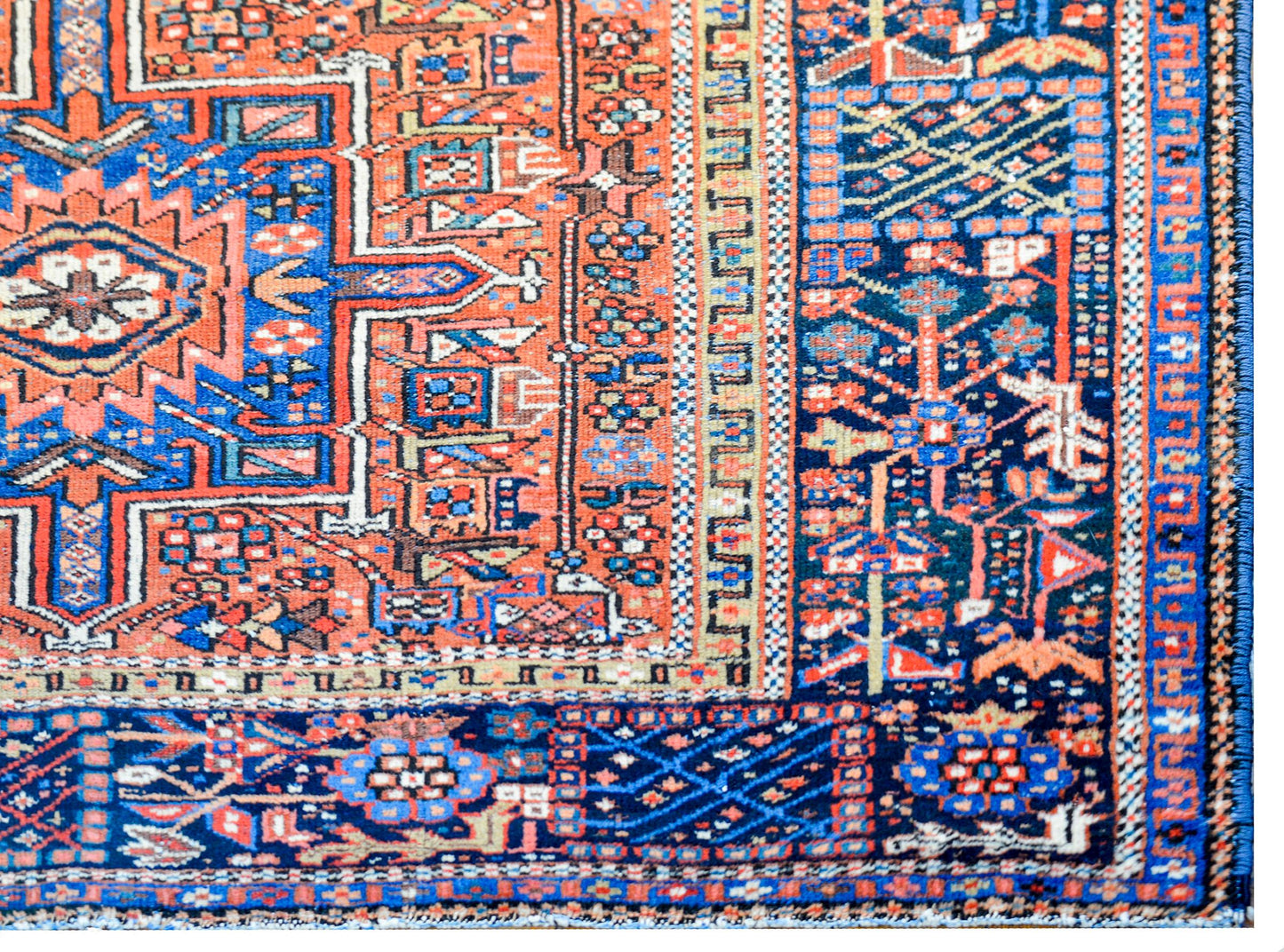 Early 20th Century Heriz Rug For Sale