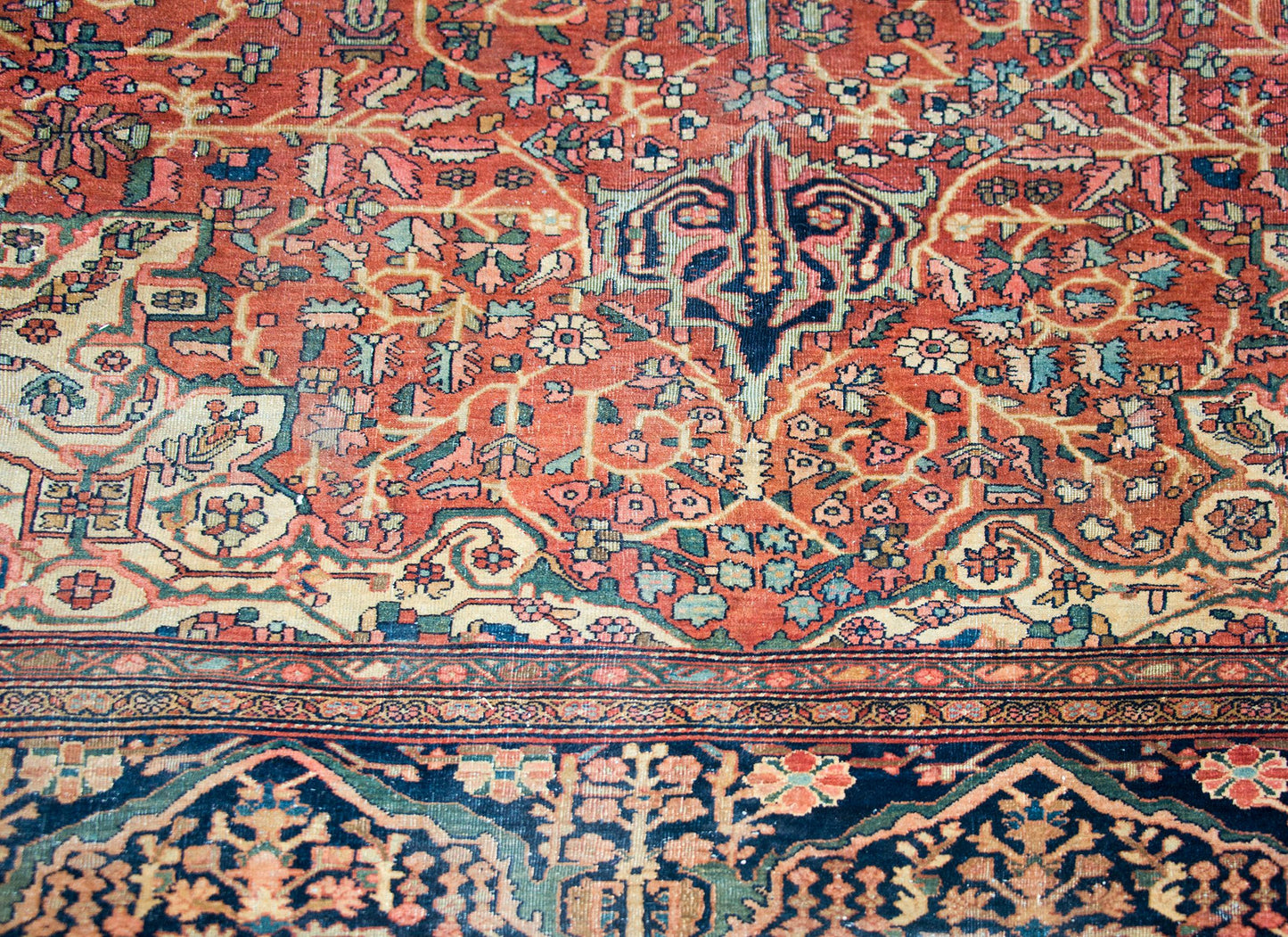 Incredible Early 20th Century Persian Sarouk Rug For Sale