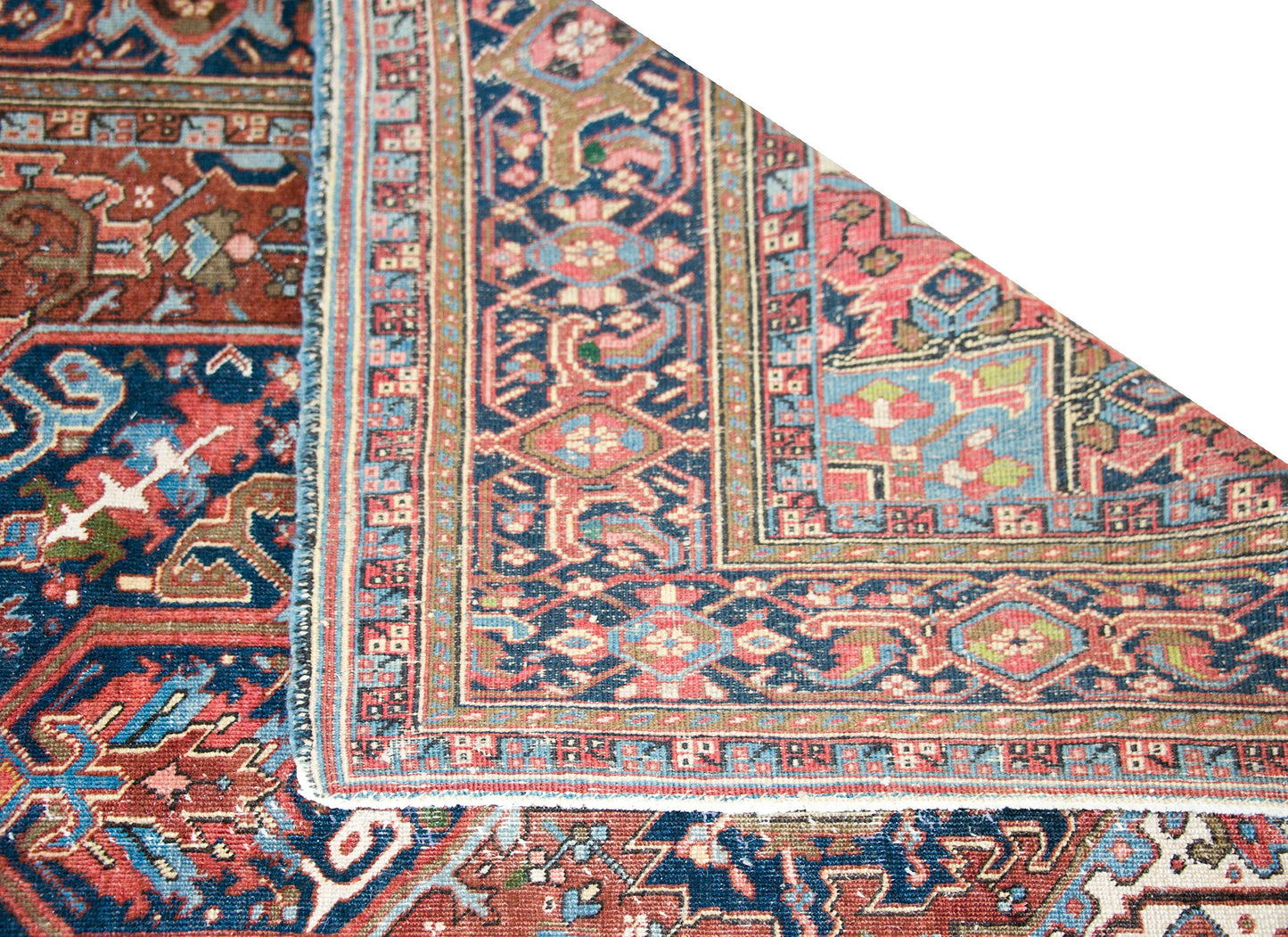 Early 20th Century Persian Heriz Rug For Sale