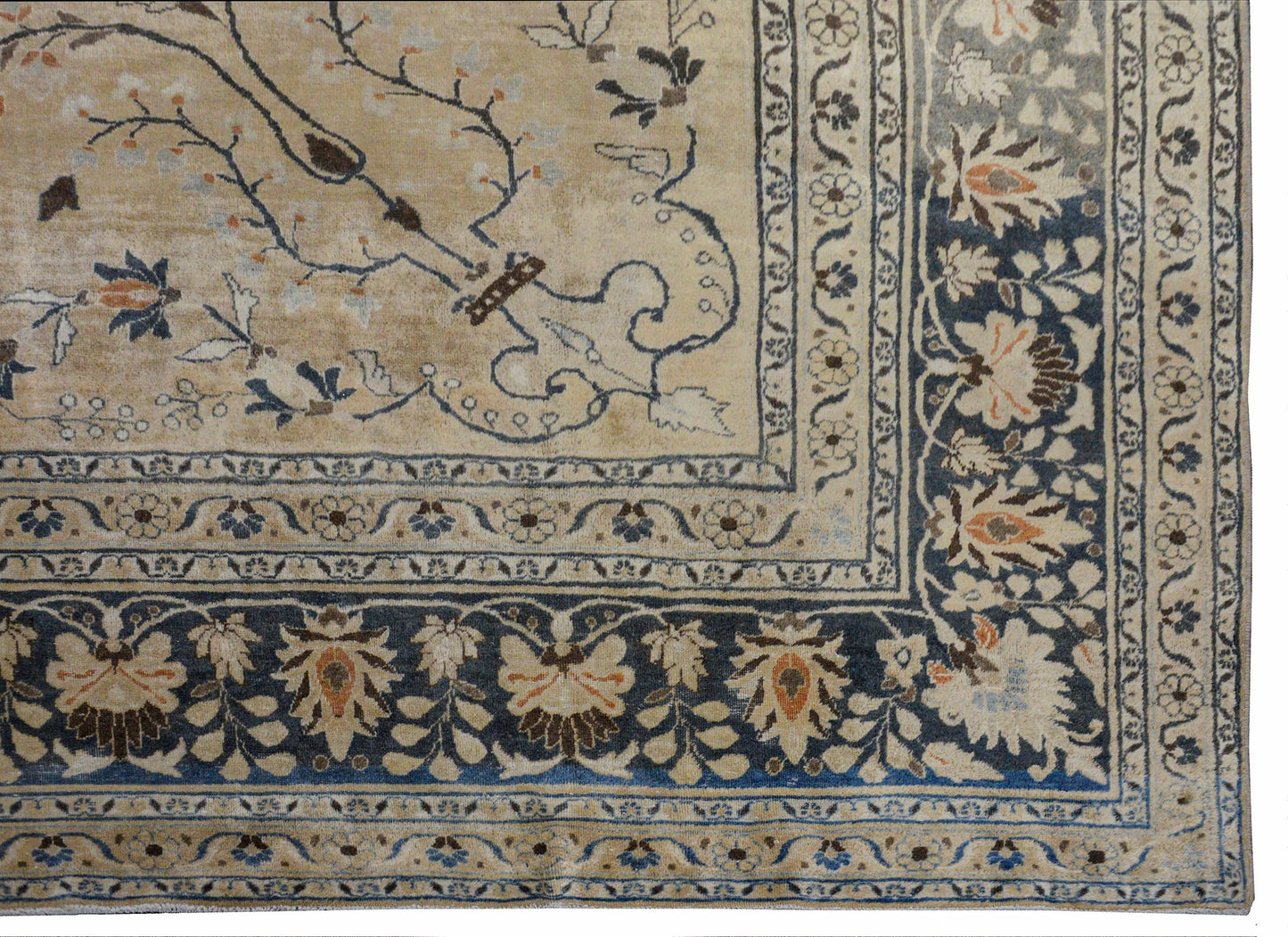 Exquisite Early 20th Century Tabriz Rug For Sale