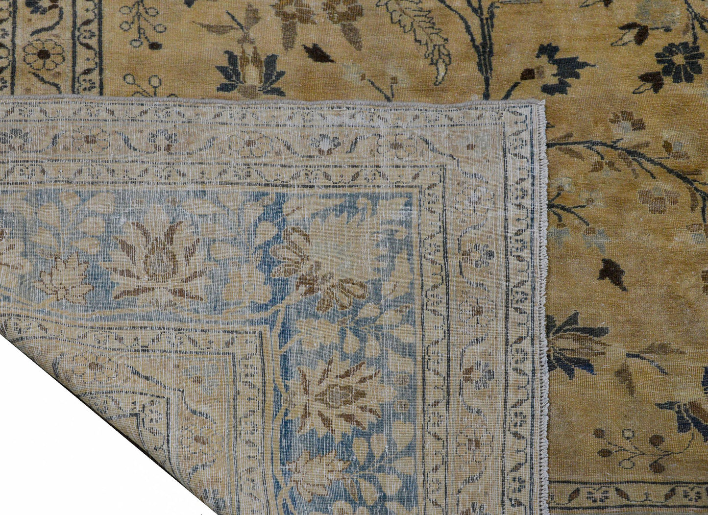 Exquisite Early 20th Century Tabriz Rug For Sale