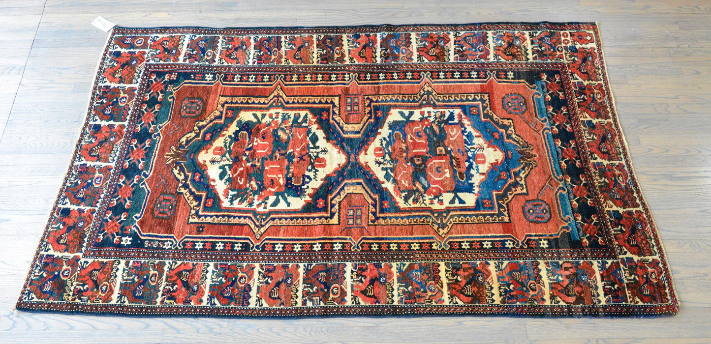 Early 20th Century Bakhtiari Rug For Sale