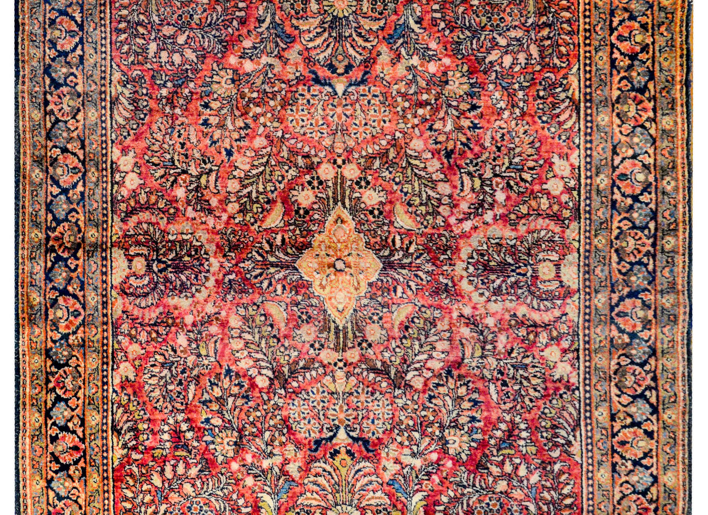 Gorgeous Early 20th Century Sarouk Rug For Sale