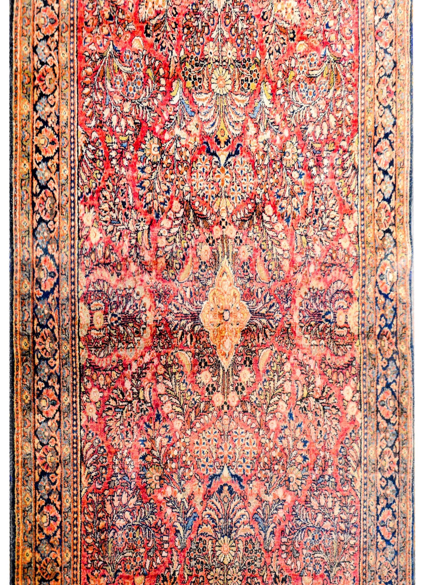 Gorgeous Early 20th Century Sarouk Rug For Sale