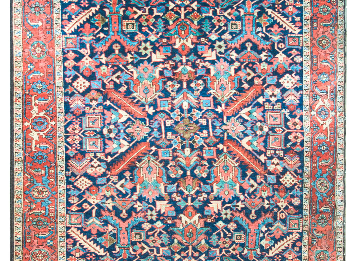 Early 20th Century Persian Heriz Rug For Sale